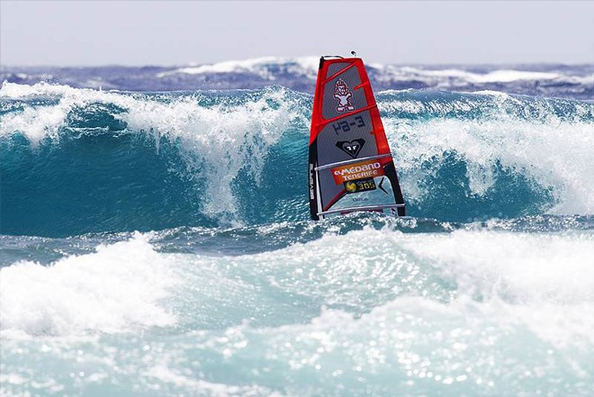 Daida in the pit - PWA Tenerife World Cup 2011 Day 3 ©  John Carter / PWA http://www.pwaworldtour.com